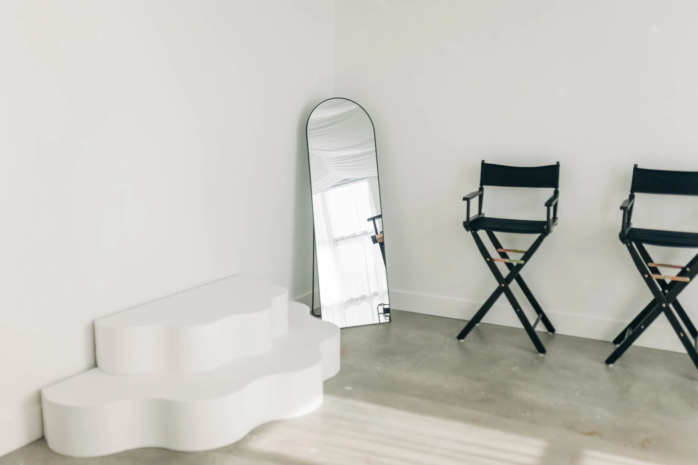 The posing stage and floor mirror in Studio B